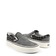 Load image into Gallery viewer, Vans - CLASSIC-SLIP-ON_VN0A3JEZ