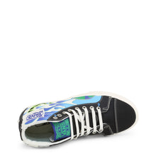 Load image into Gallery viewer, Vans - Two different shoe designs in 1 pair!!