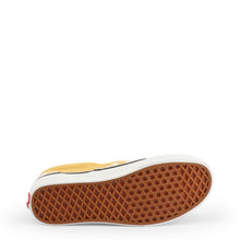Load image into Gallery viewer, Vans - CLASSIC-SLIP-ON_VN0A38F7